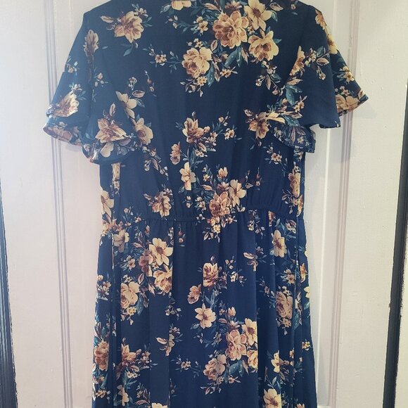 Xhiliration Floral Mini Dress Size M - Picture 5 of 5